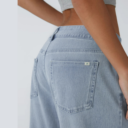 Low Rise Comfort Jeans